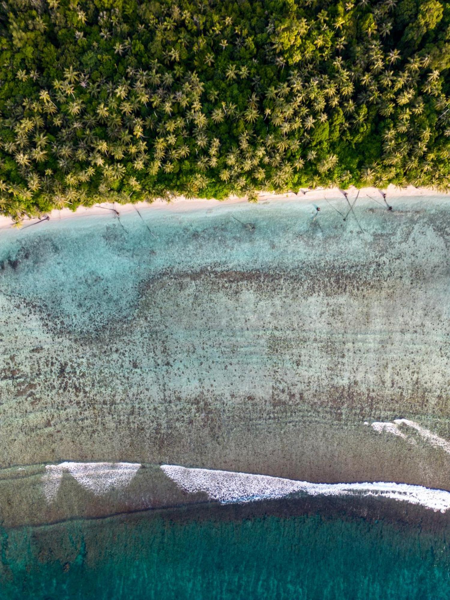 Ira Bungalows Pulau Banyak Alaban 外观 照片