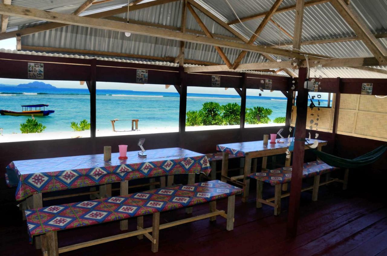 Ira Bungalows Pulau Banyak Alaban 外观 照片