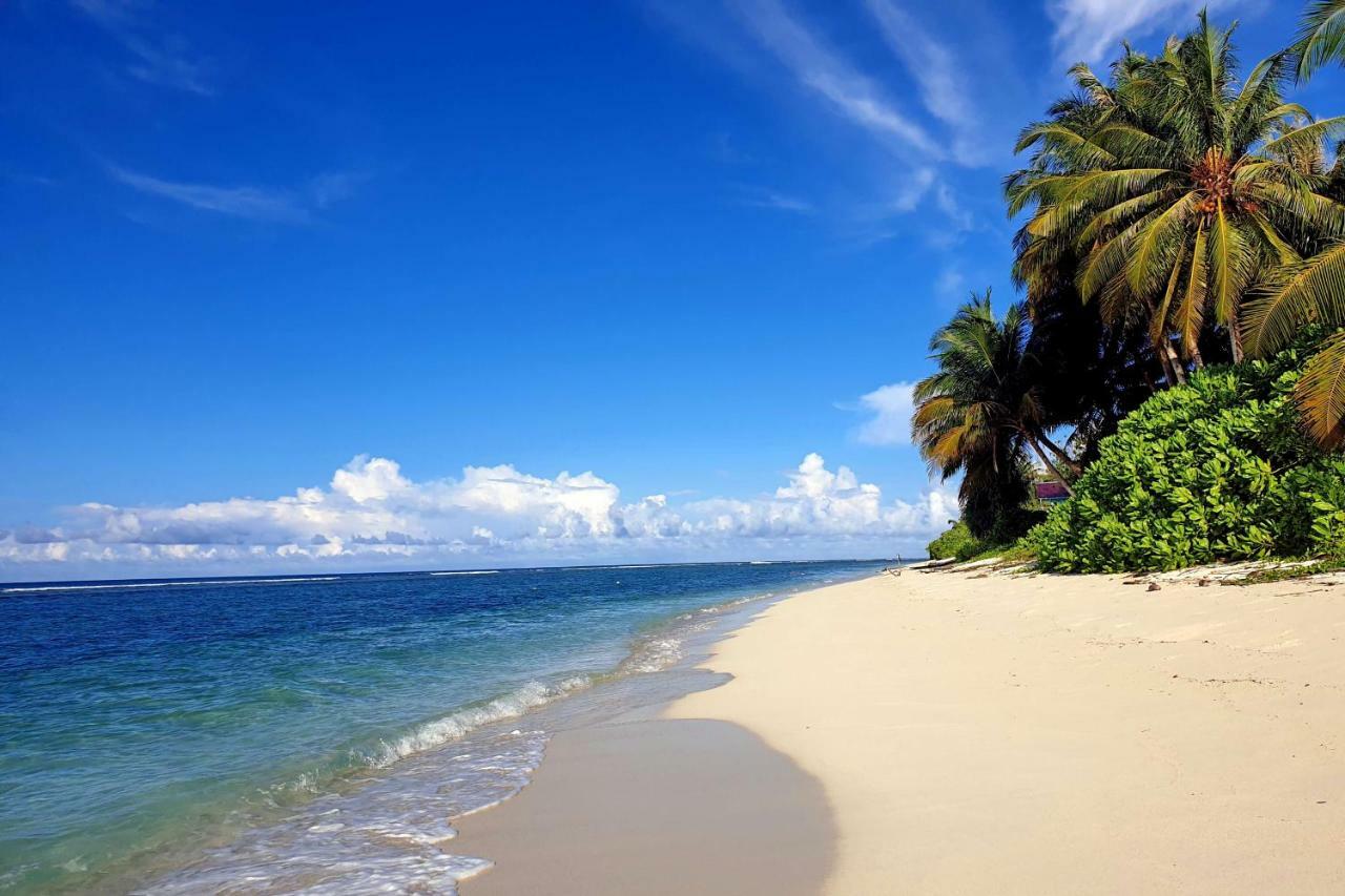 Ira Bungalows Pulau Banyak Alaban 外观 照片