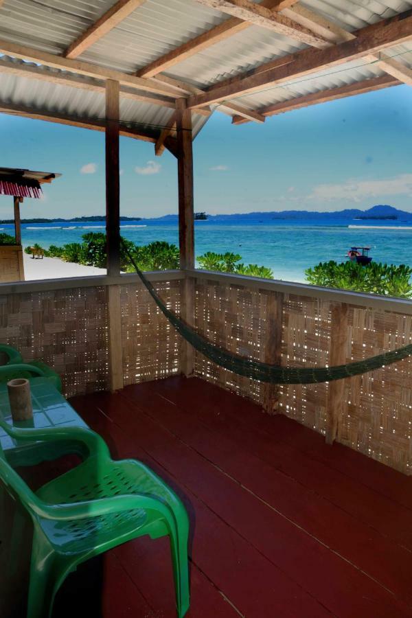Ira Bungalows Pulau Banyak Alaban 外观 照片