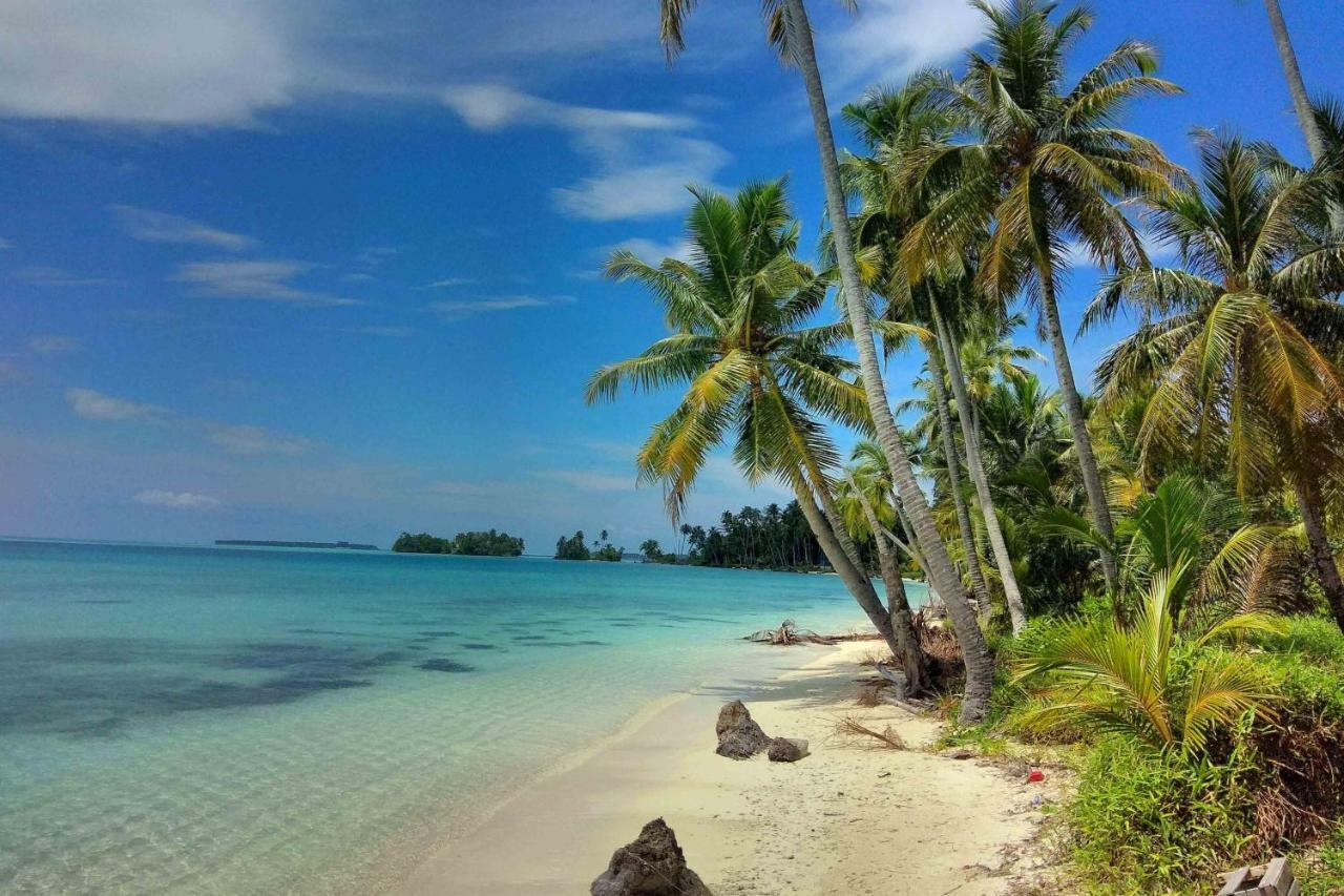 Ira Bungalows Pulau Banyak Alaban 外观 照片
